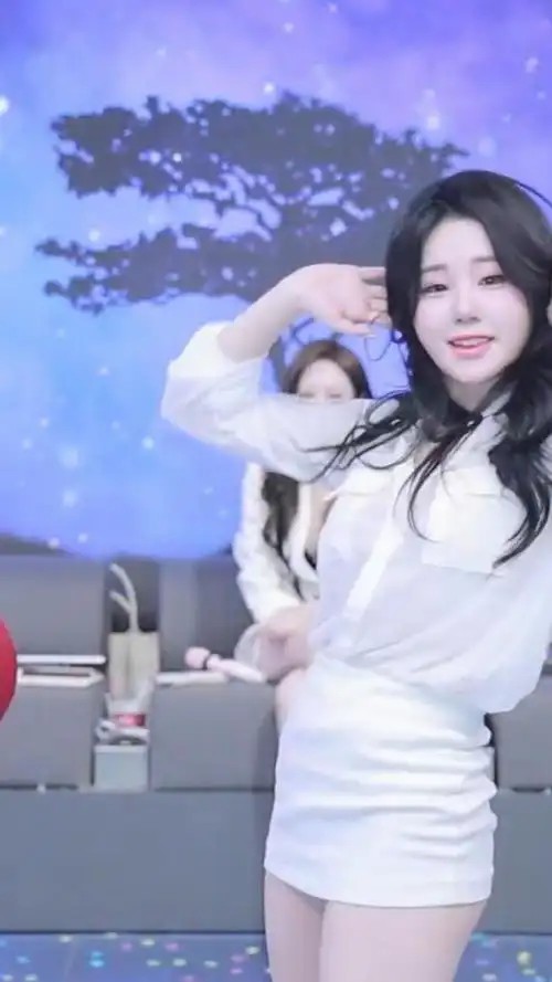 韩国BJ女团 [擦边 大尺度 超短裙 多机位 性感火辣舞蹈]140G(先转存再下载以免资源丢失）